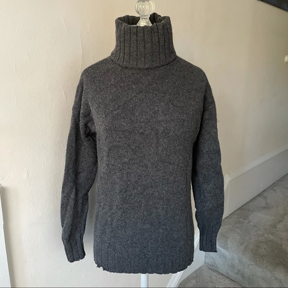 Theory 'Lanola' Gray Cashmere Turtleneck Sweater Size XS - Picture 5 of 12